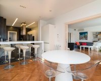 Resale - Apartment - Zona Alta