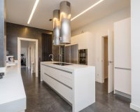 Resale - Apartment - Zona Alta