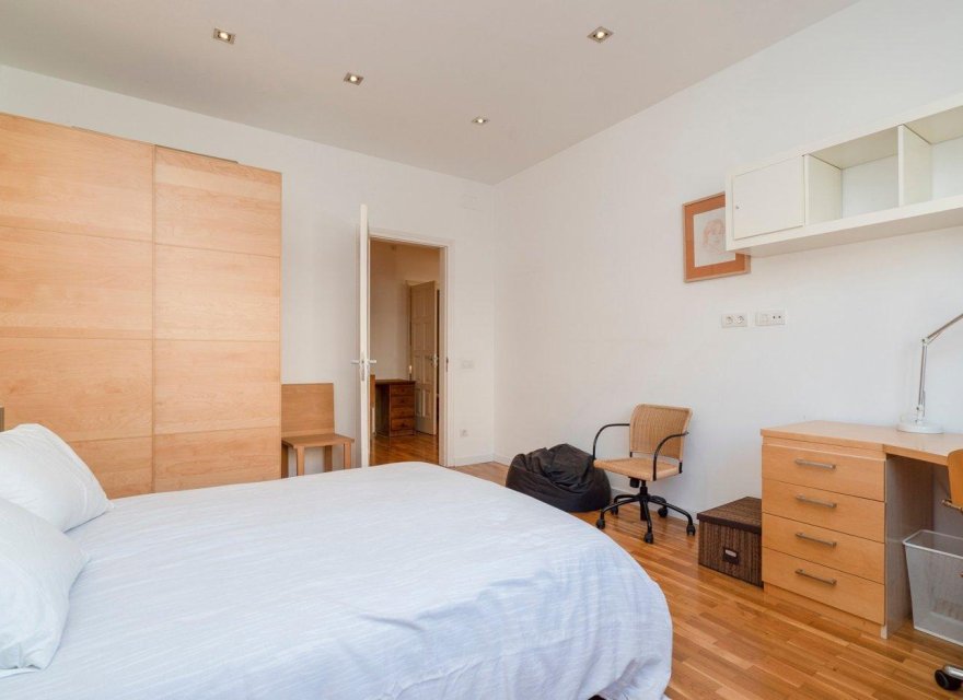 Resale - Apartment - Zona Alta