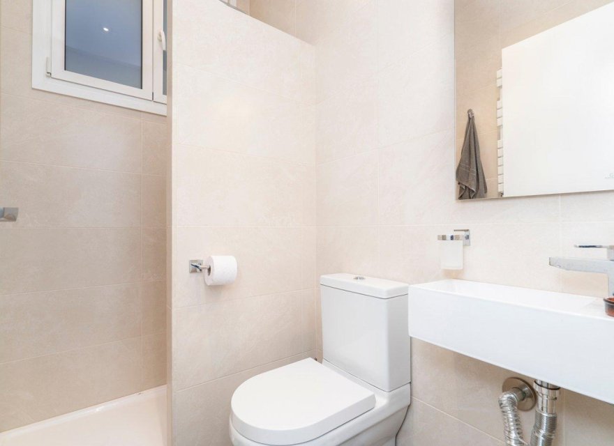 Resale - Apartment - Zona Alta