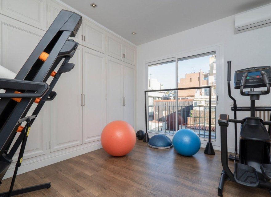 Resale - Apartment - Zona Alta