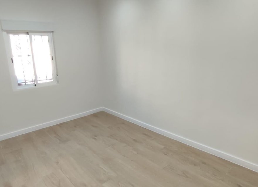 Resale - Bungalow - Valencia - Benimamet