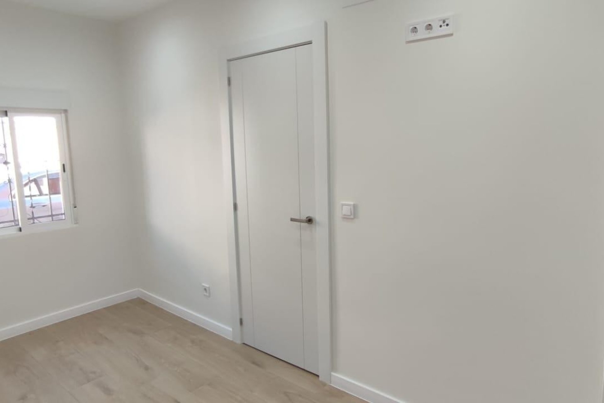 Resale - Bungalow - Valencia - Benimamet