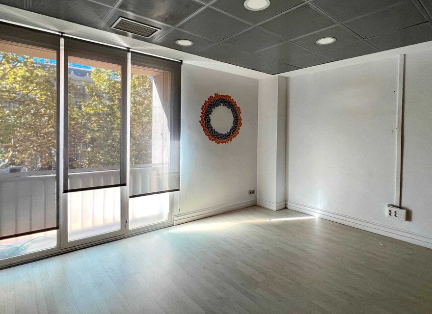 Resale - Commercial - Eixample