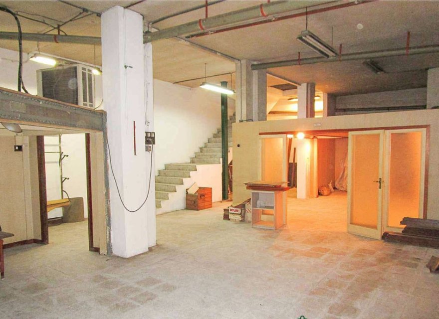 Resale - Commercial - Eixample