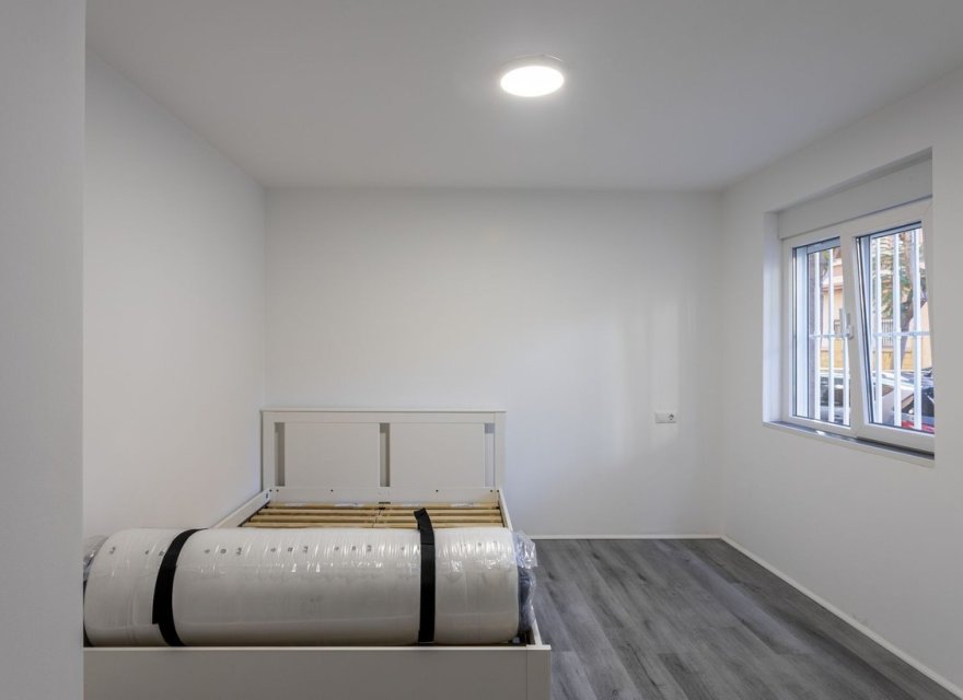 Resale - Commercial - Fuengirola - Costa del Sol