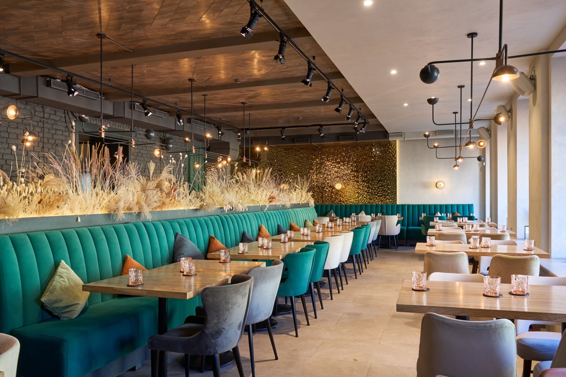 Resale - Commercial - Gracia