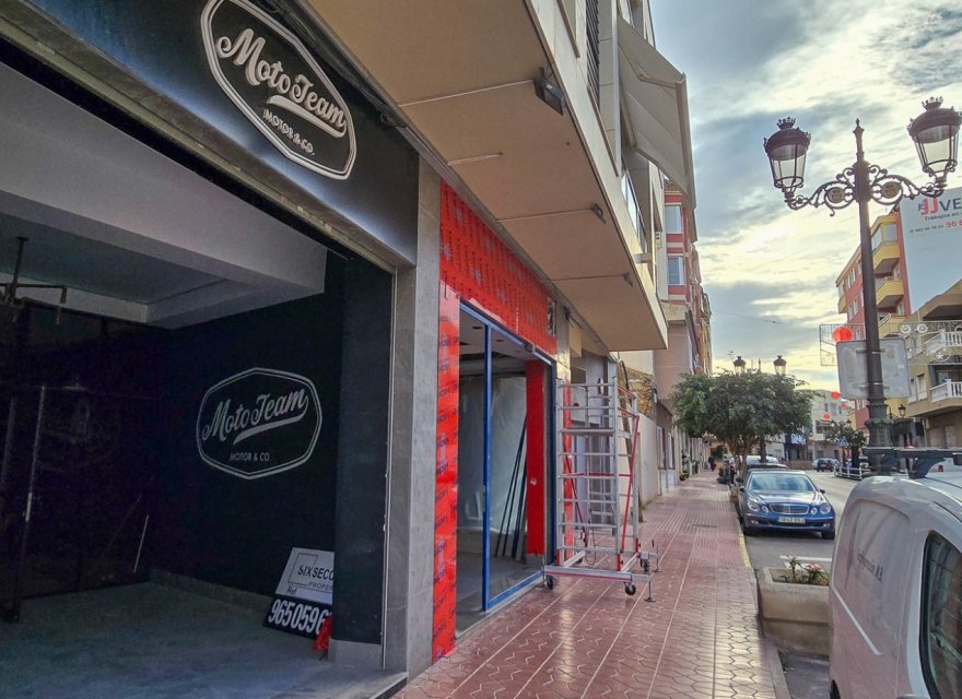 Resale - Commercial - Guardamar del Segura - Center
