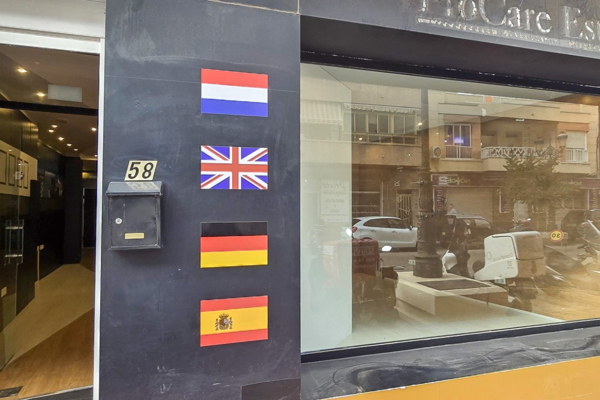 Resale - Commercial - Guardamar del Segura - Center