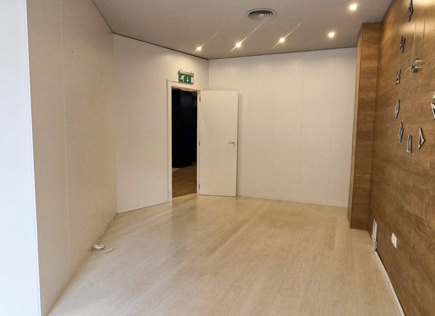 Resale - Commercial - Guardamar del Segura - Center