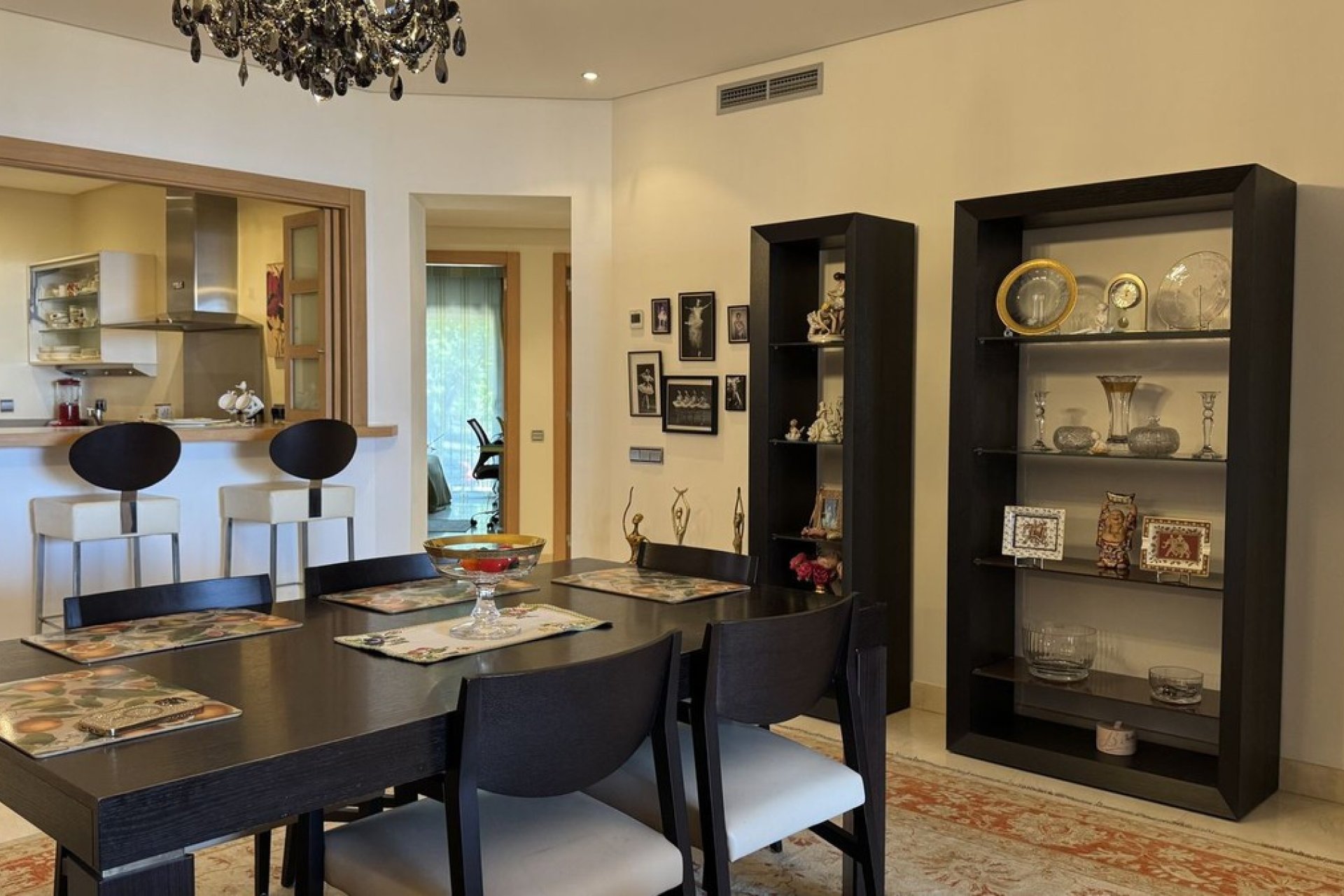 Resale - Commercial - Marbella - Costa del Sol