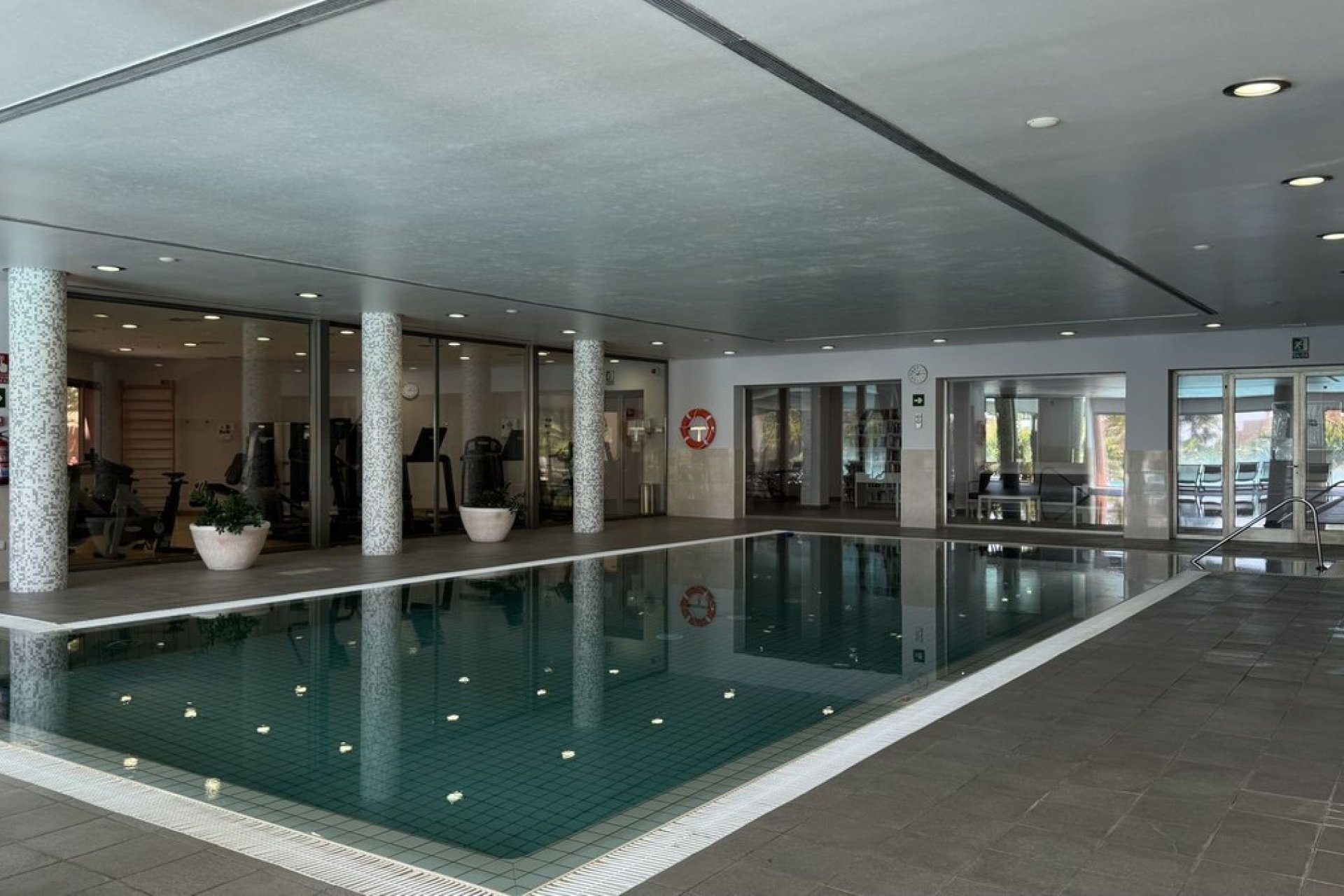 Resale - Commercial - Marbella - Costa del Sol