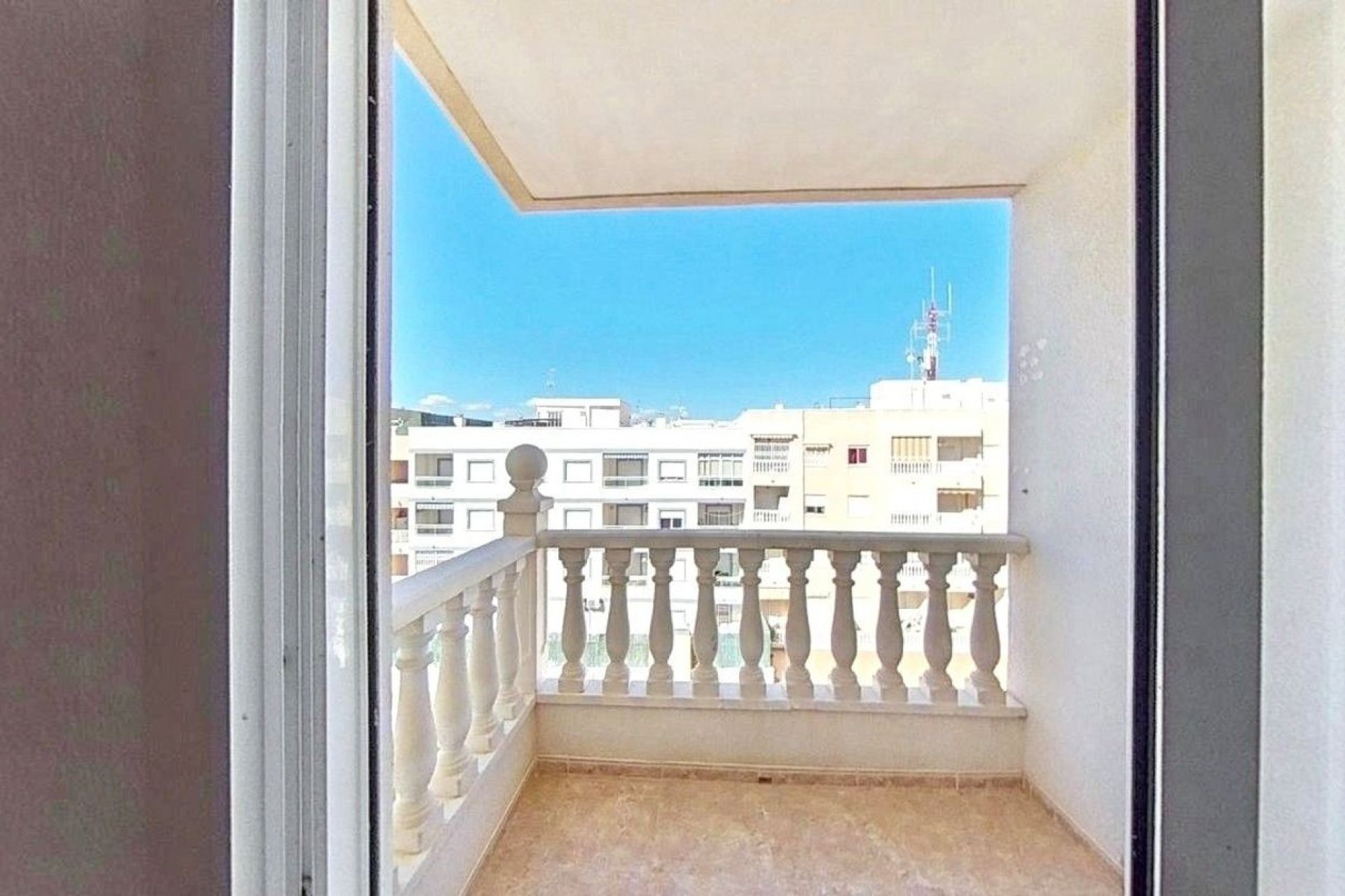 Resale - Commercial - Torrevieja