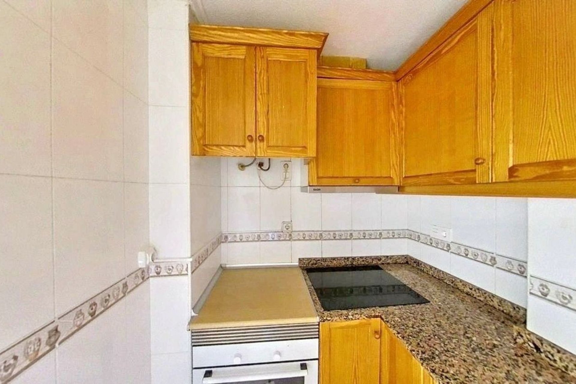 Resale - Commercial - Torrevieja