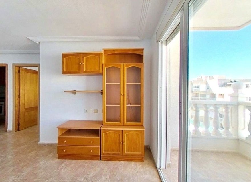 Resale - Commercial - Torrevieja