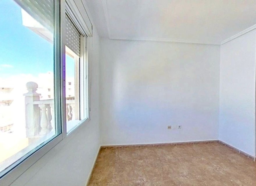 Resale - Commercial - Torrevieja