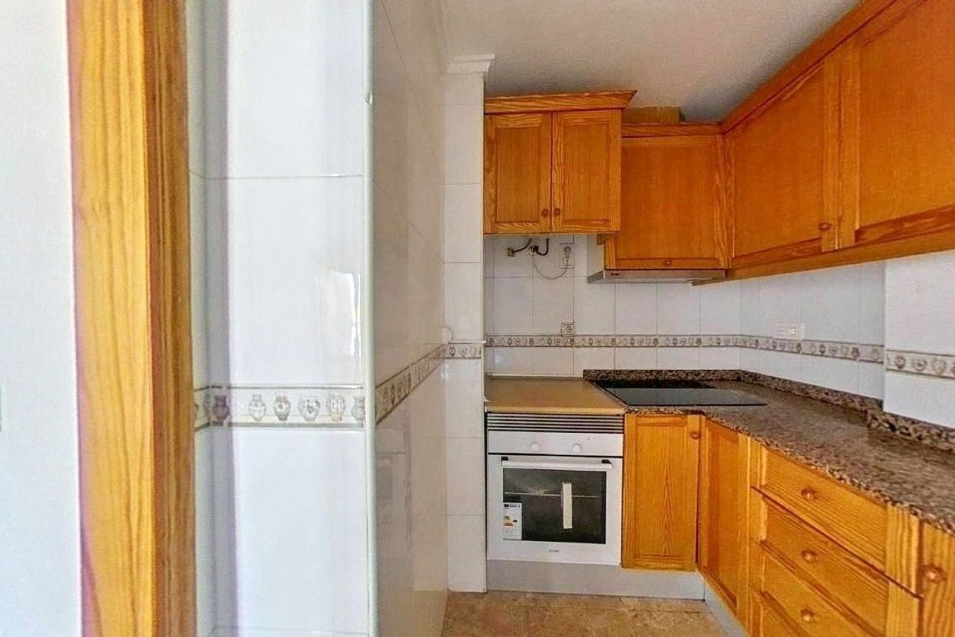 Resale - Commercial - Torrevieja