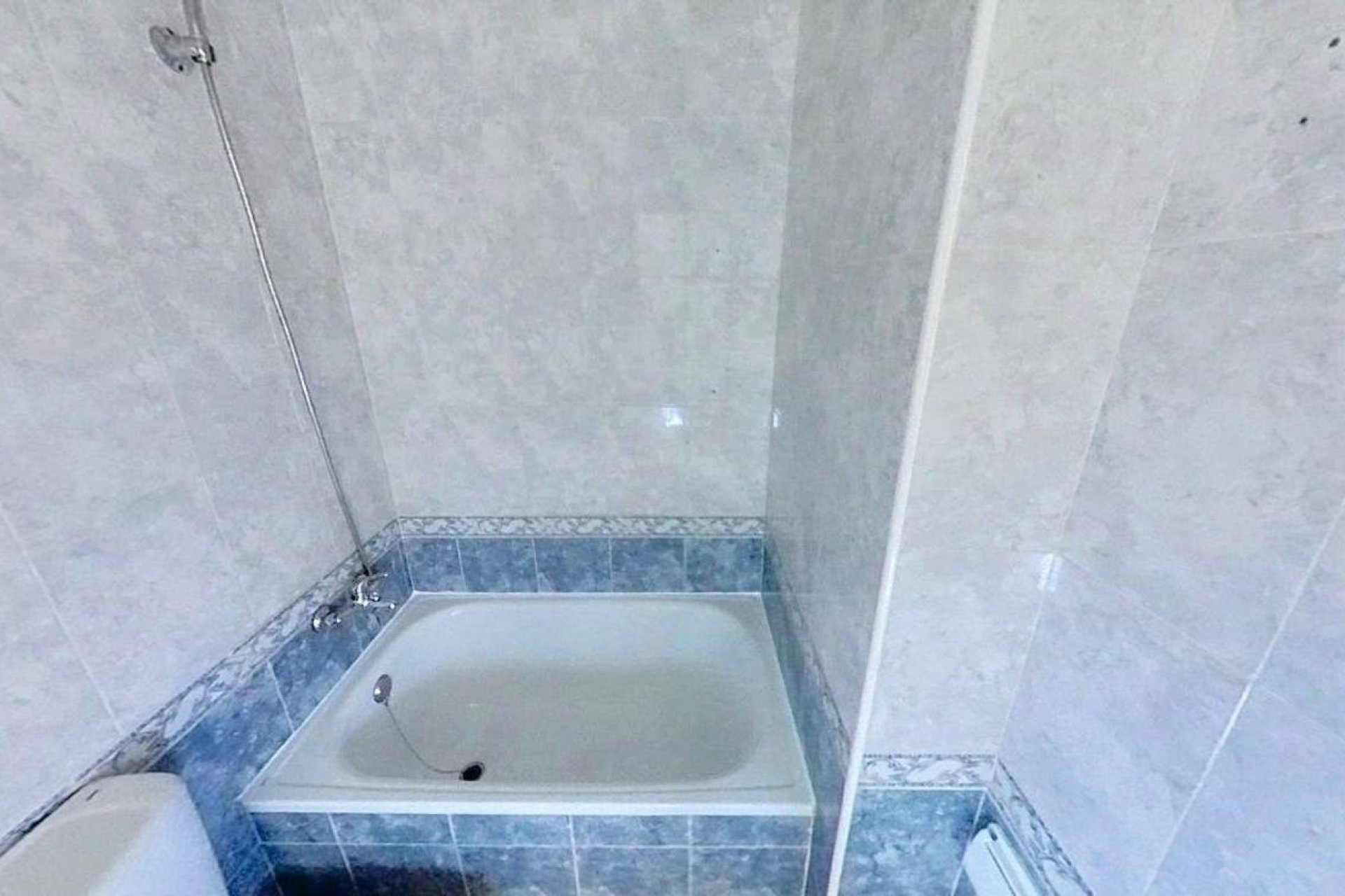 Resale - Commercial - Torrevieja