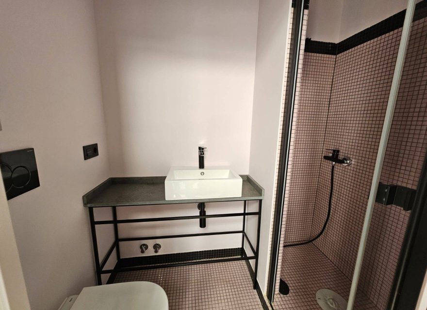 Resale - Commercial - Valencia - Centro