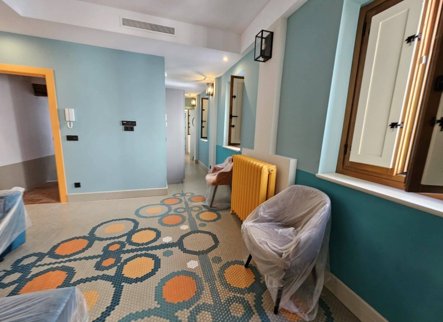 Resale - Commercial - Valencia - Centro