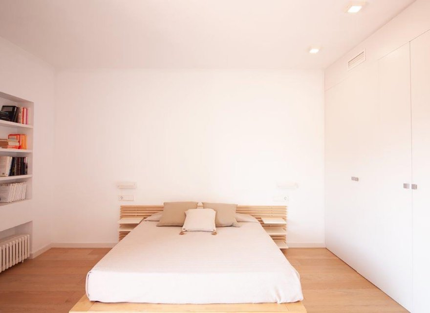 Resale - Commercial - Valencia - Exposició