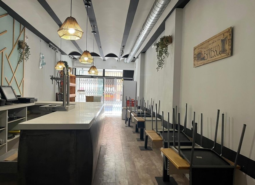 Resale - Commercial - Valencia - Patraix