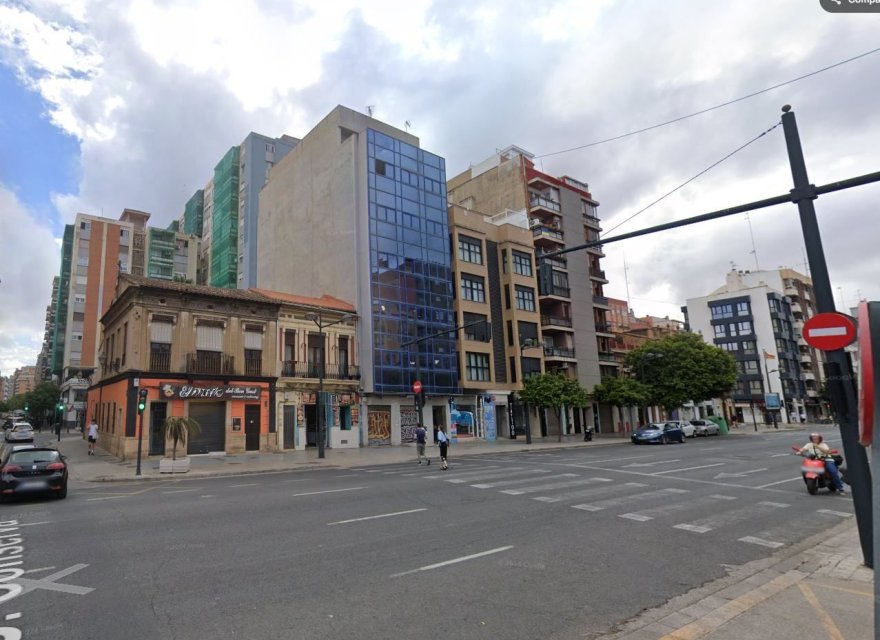 Resale - Commercial - Valencia