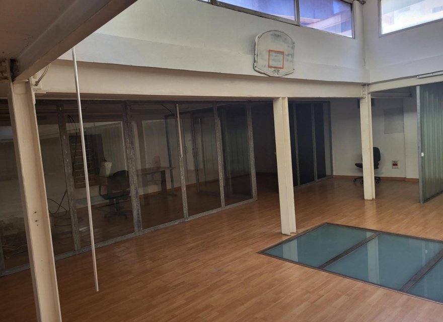 Resale - Commercial - Valencia