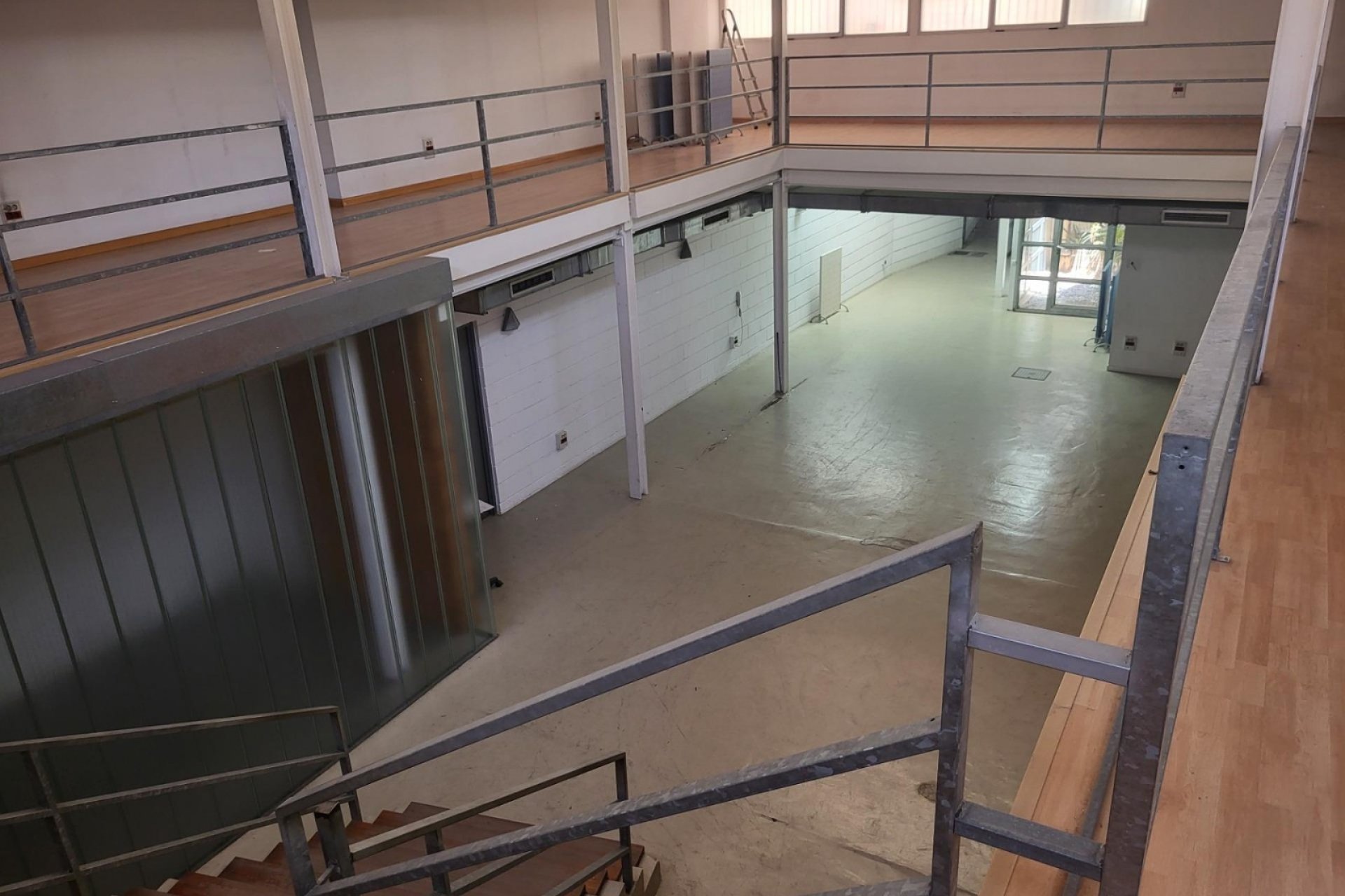 Resale - Commercial - Valencia