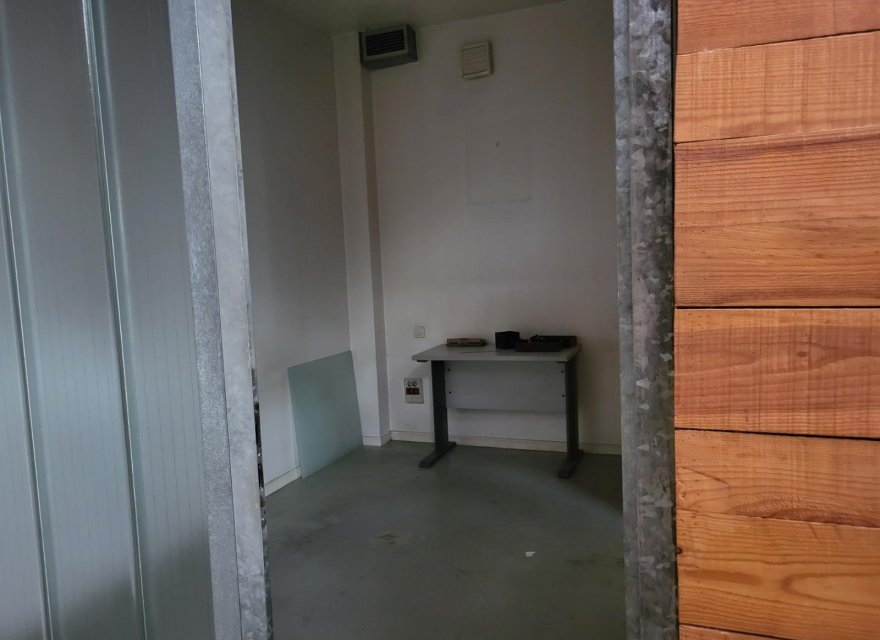 Resale - Commercial - Valencia