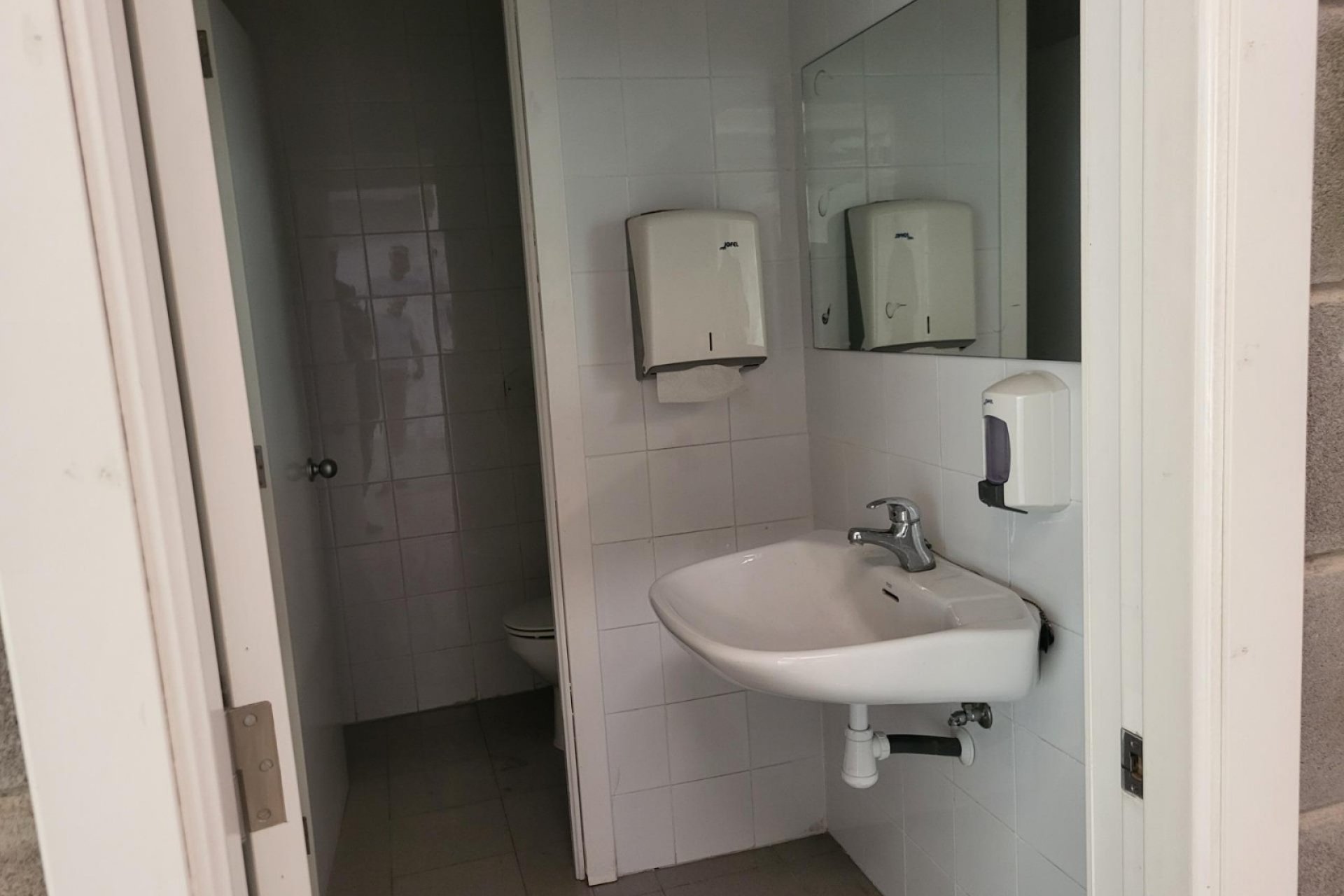 Resale - Commercial - Valencia