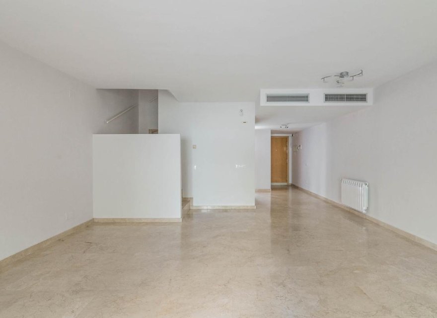 Resale - Duplex - Diagonal Mar