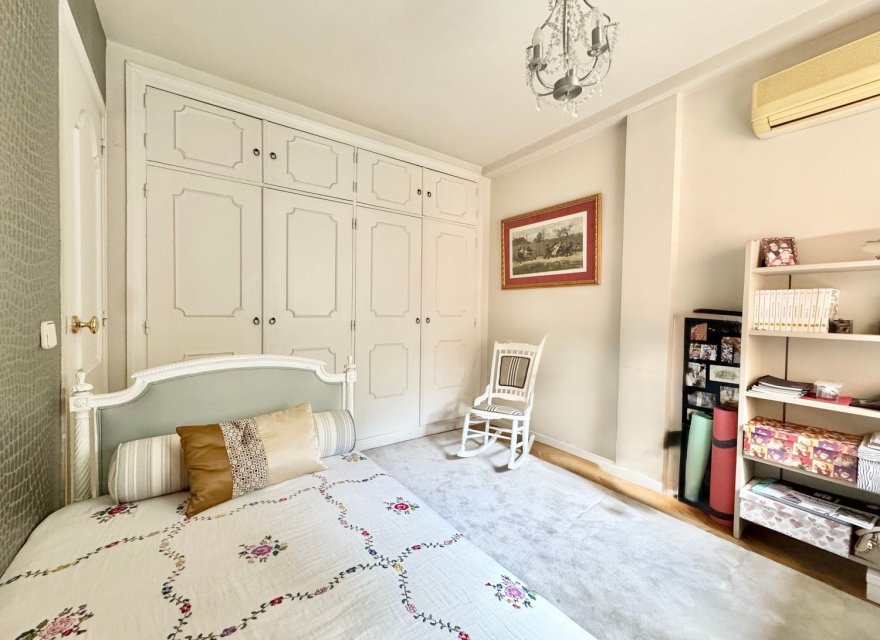 Resale - Duplex - Madrid - La Moraleja