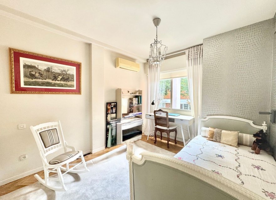 Resale - Duplex - Madrid - La Moraleja