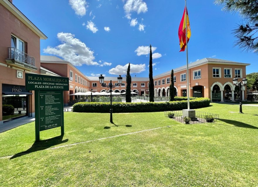 Resale - Duplex - Madrid - La Moraleja