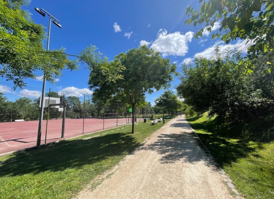 Resale - Duplex - Madrid - La Moraleja