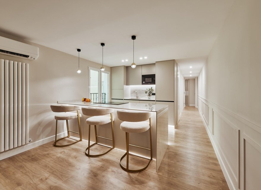 Resale - Duplex - Madrid