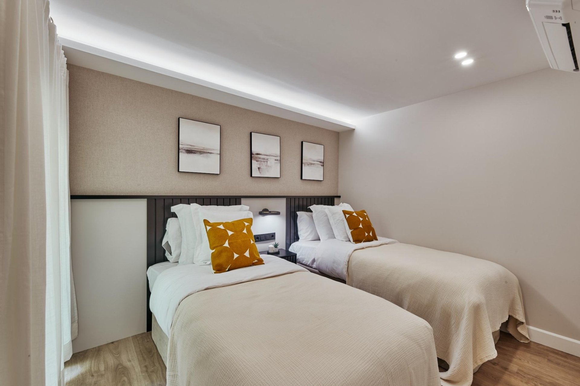 Resale - Duplex - Madrid