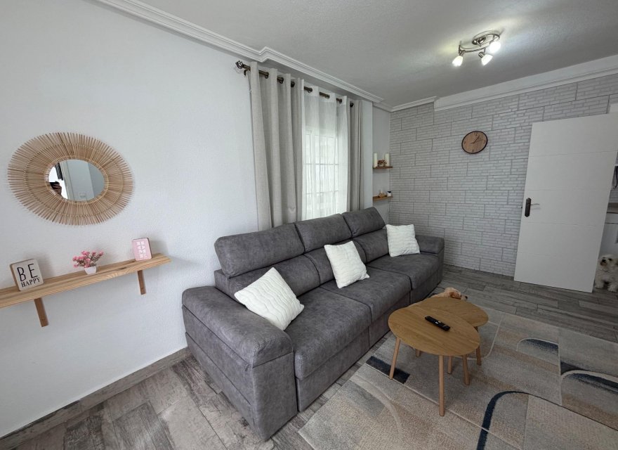 Resale - Duplex - Orihuela Costa - La Zenia