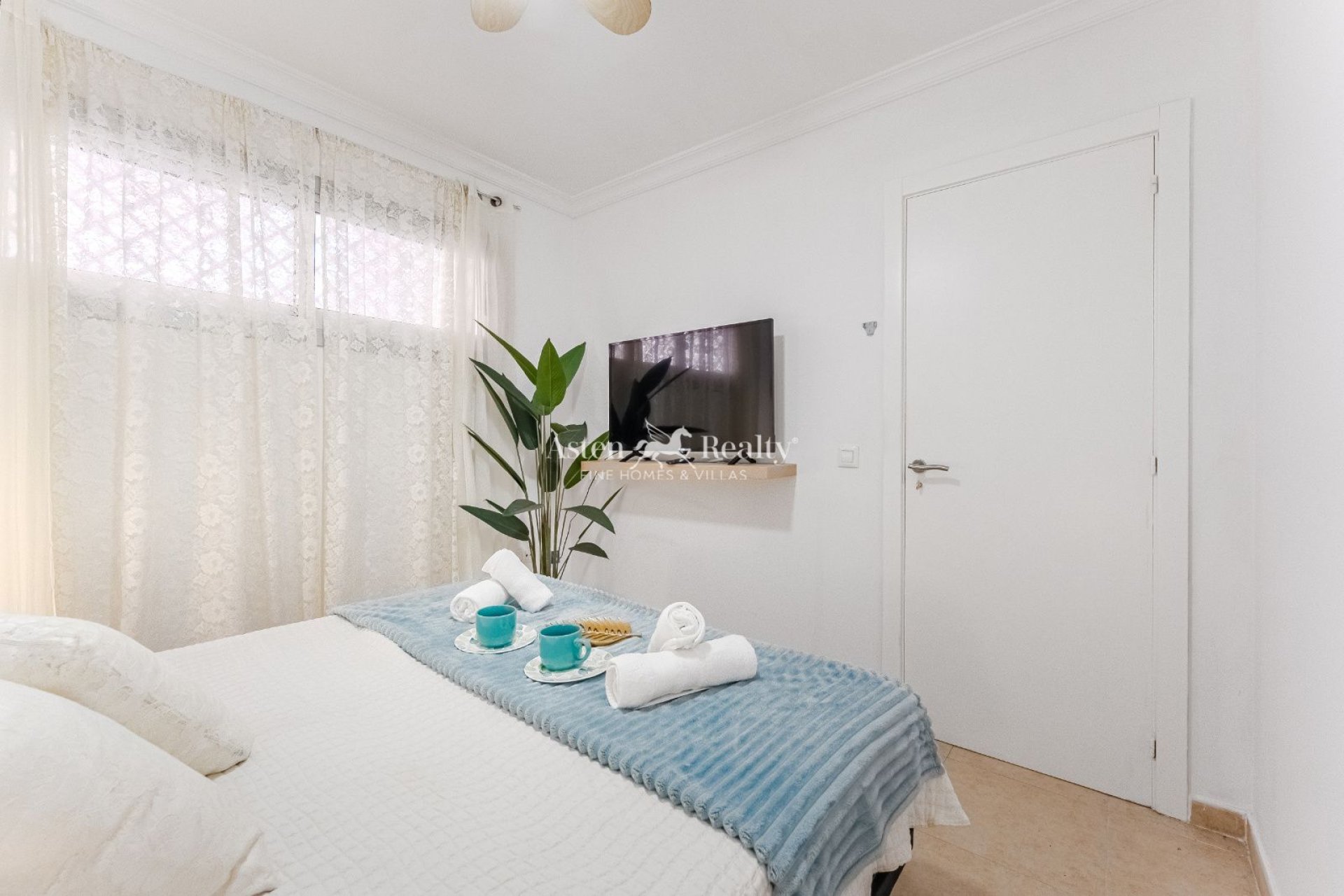 Resale - Duplex - Playa San Juan