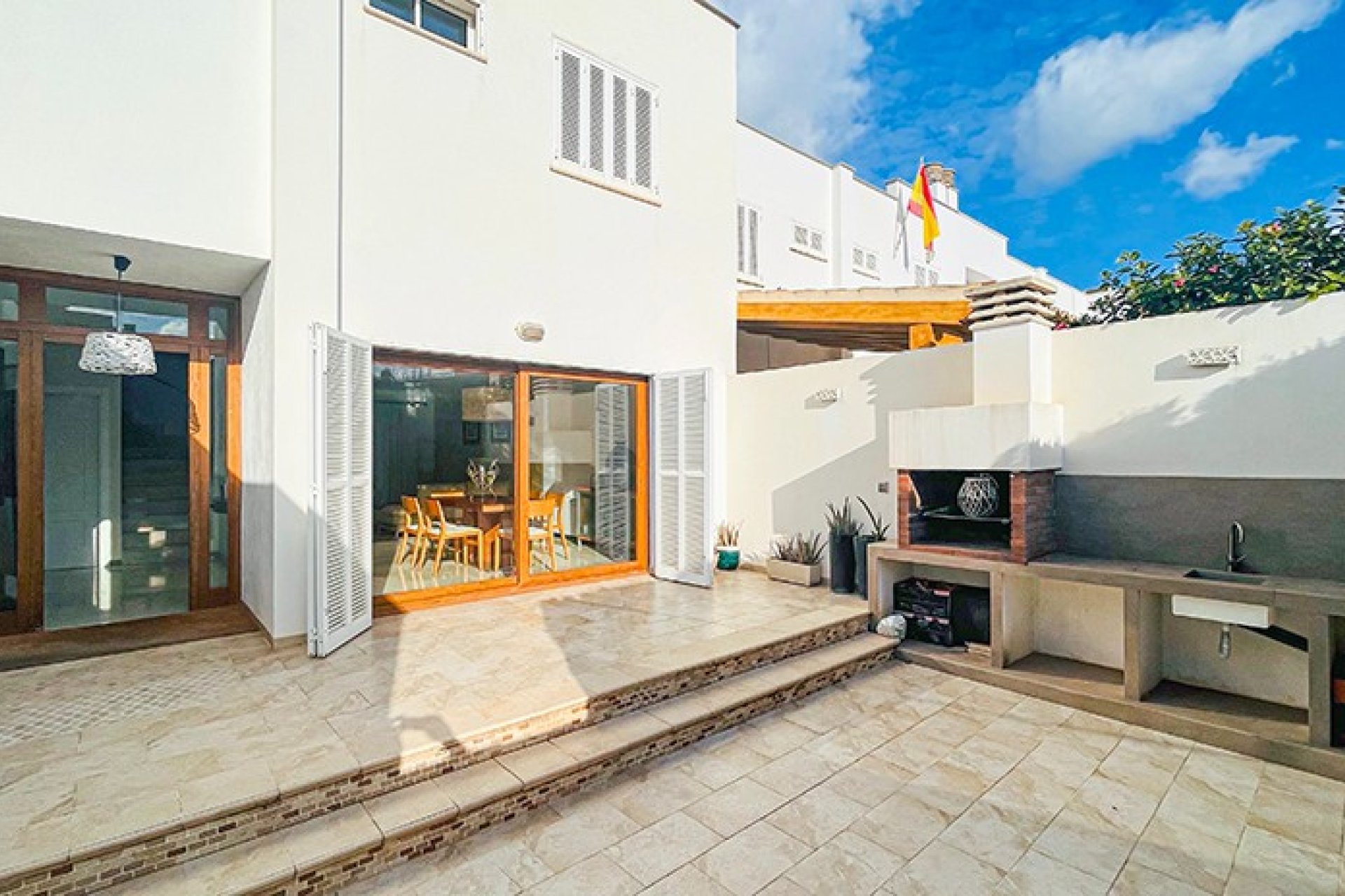 Resale - Duplex - Son Veri Nou