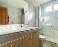 Resale - Duplex - Son Veri Nou