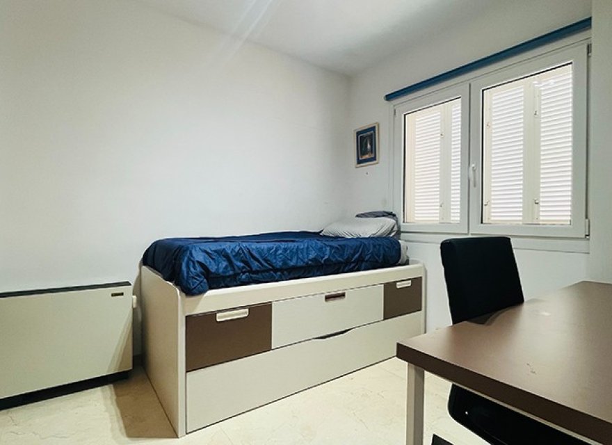 Resale - Duplex - Son Veri Nou