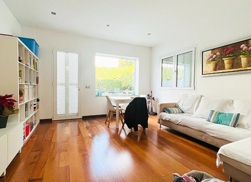 Resale - Duplex - Son Veri Nou