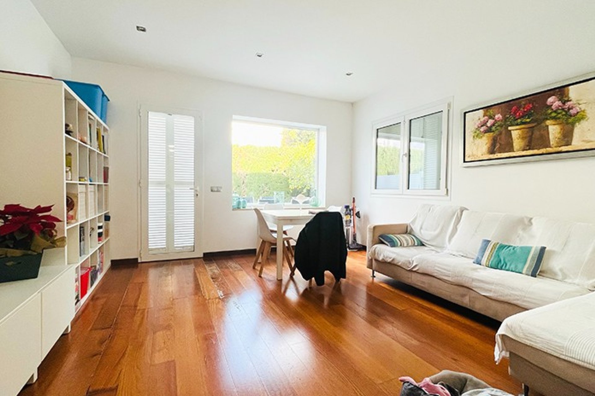 Resale - Duplex - Son Veri Nou