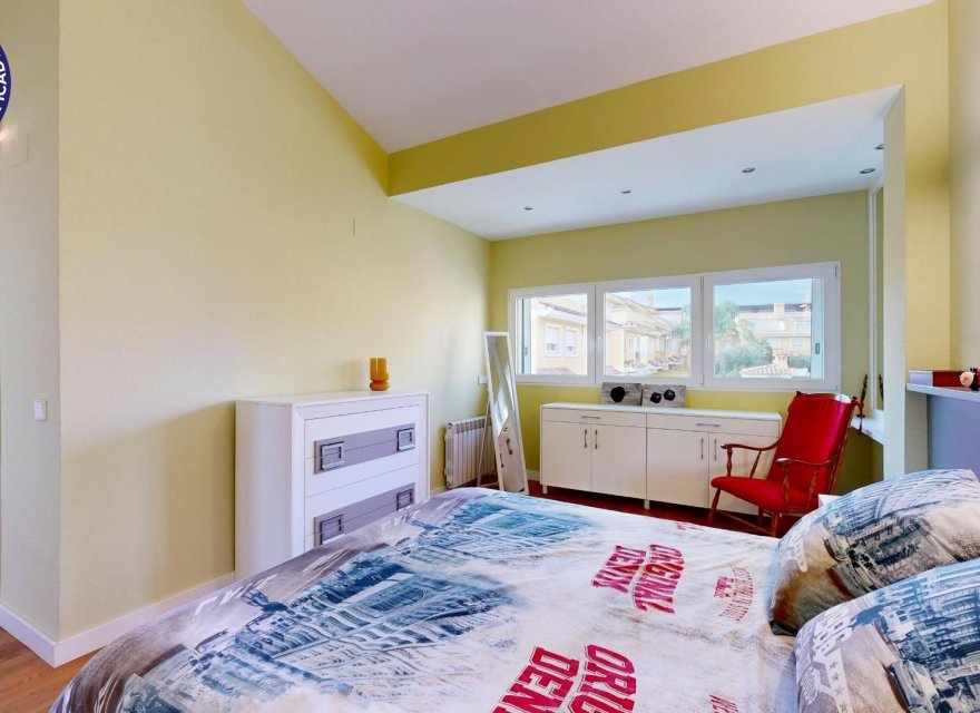 Resale - Duplex - Valencia - Jardines de Masías