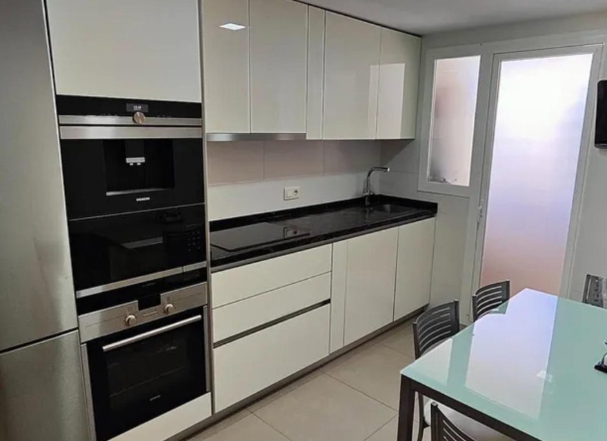 Resale - Duplex - Valencia