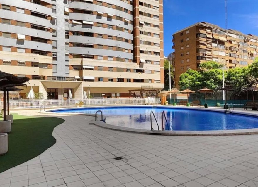 Resale - Duplex - Valencia