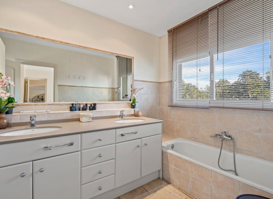 Resale - Land - Altea