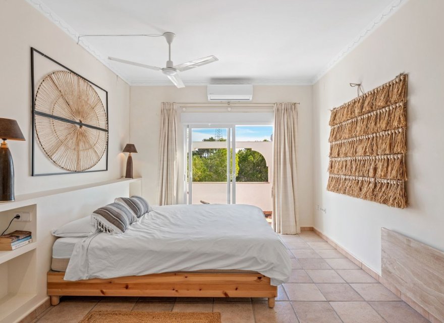 Resale - Land - Altea